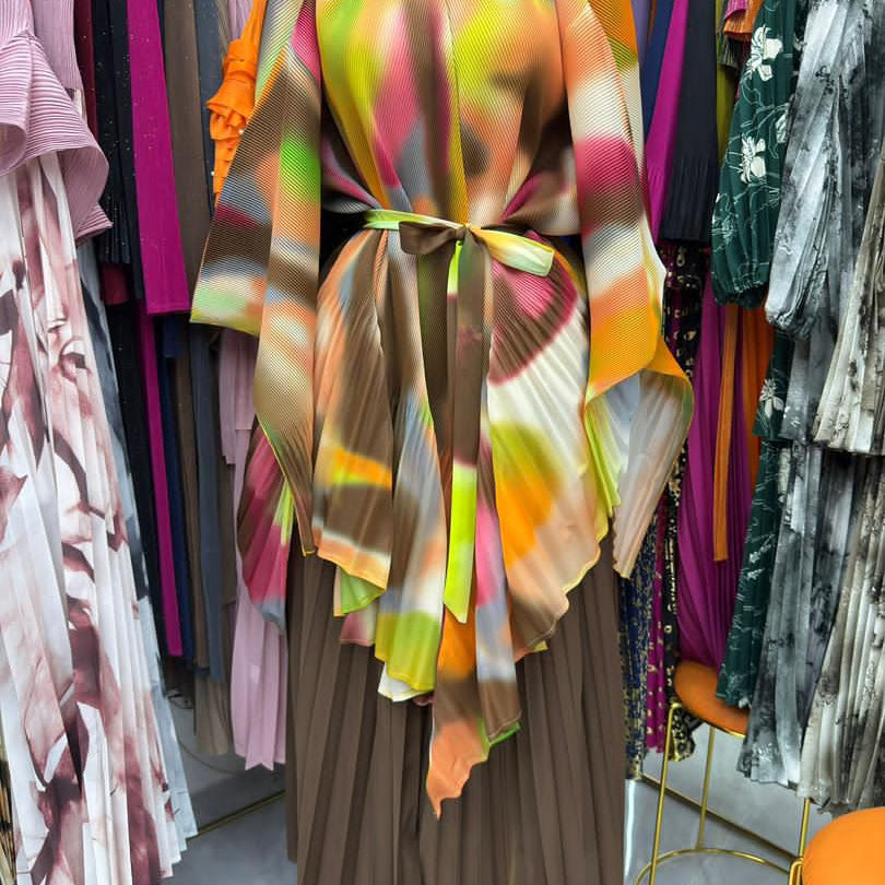 Sunburst Pleats Belted Set